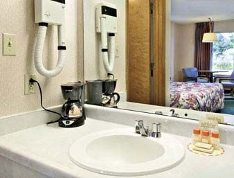 Hotel Econo - 3*